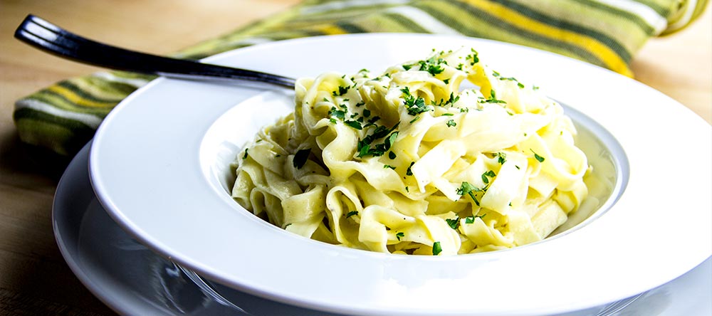 A Very Simple Homemade Fettuccine Alfredo Recipe