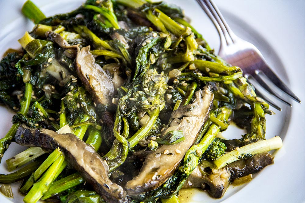 Broccoli Rabe & Portobello Mushroom Stir-Fry
