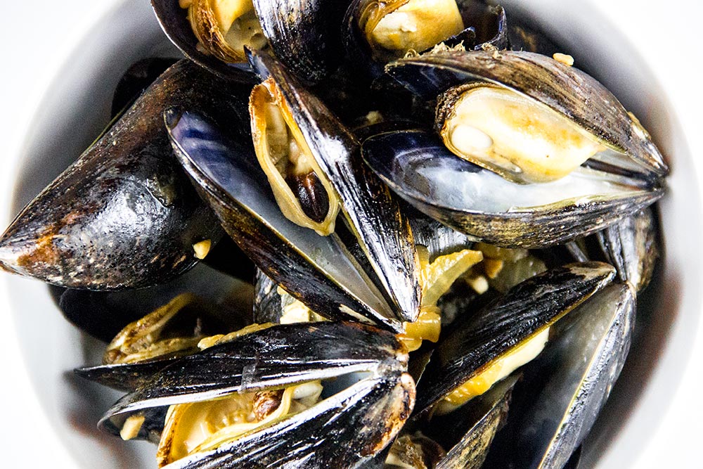 Steamed Drunken Mussels