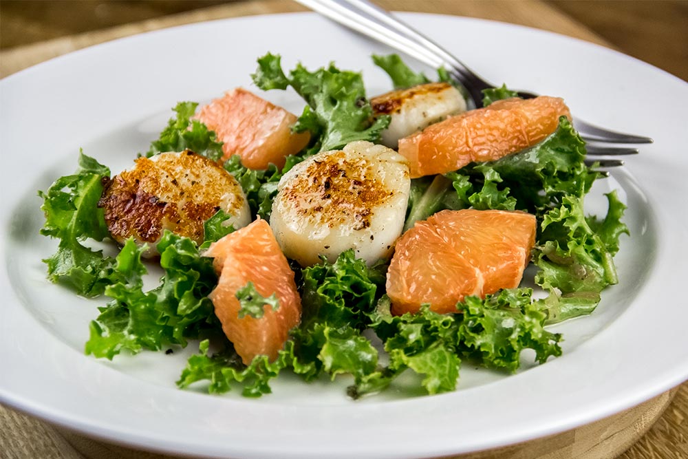 Grapefruit and Sea Scallop Salad