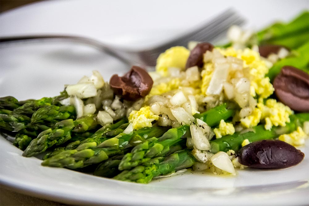 Warm Asparagus With Eggs & Maple Vinaigrette Mimosa Recipe