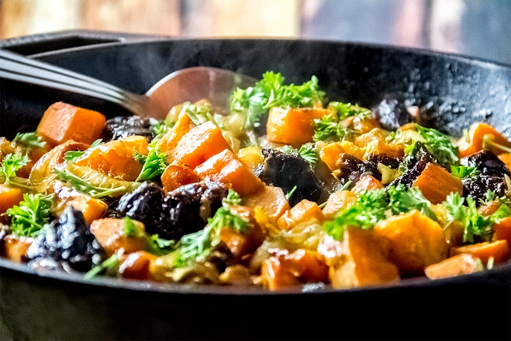 Sweet Tsimmes (Tzimmes) - Jewish Rosh Hashanah Recipe