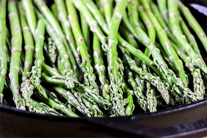 Fresh Asparagus in Cast Iron Skillet