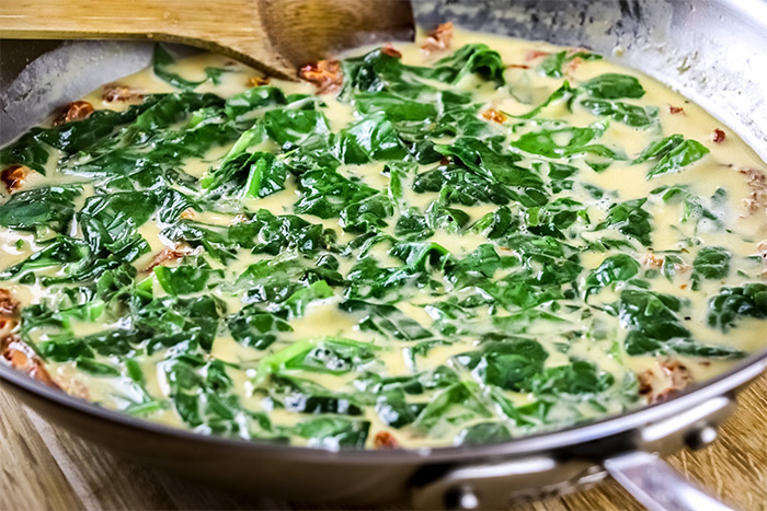 Spinach Cream Sauce in Skillet