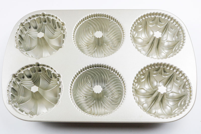 Nordic Ware Bundtlette Pan